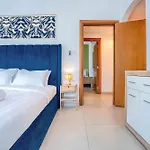 Near Metro & Tram 2Bed Dubai Marina Close To Jbr!