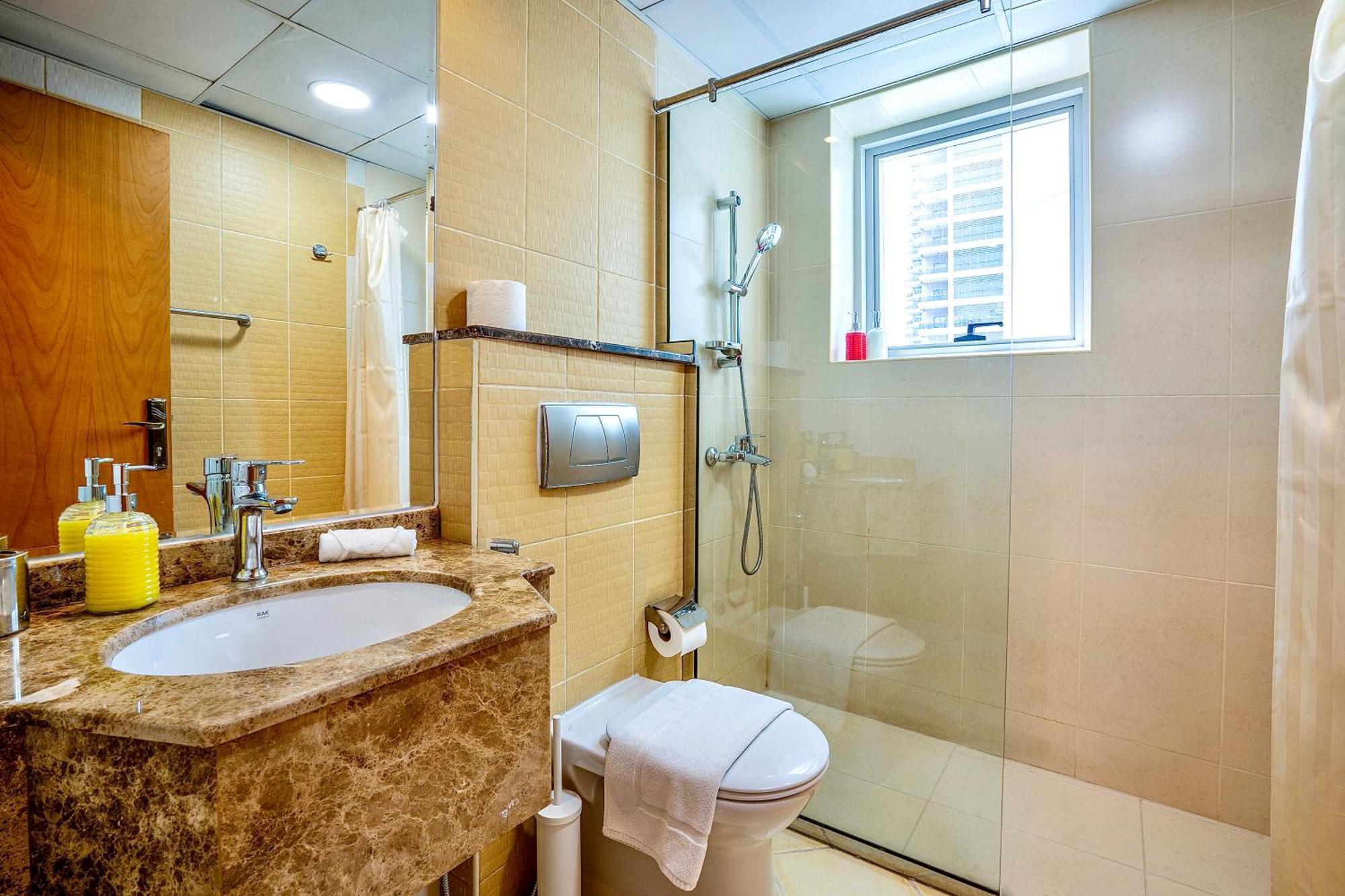 Apartment Near Metro & Tram 2bed Marina Close To Jbr!
