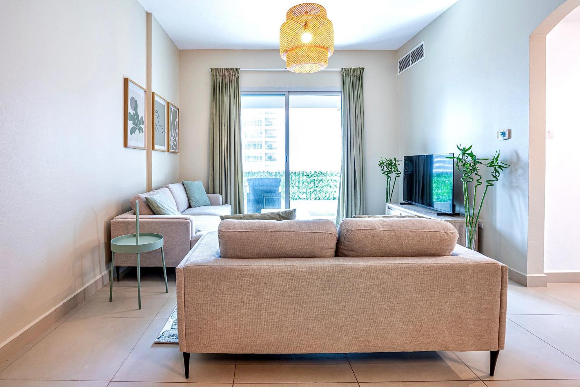 Apartment Near Metro & Tram 2bed Marina Close To Jbr!