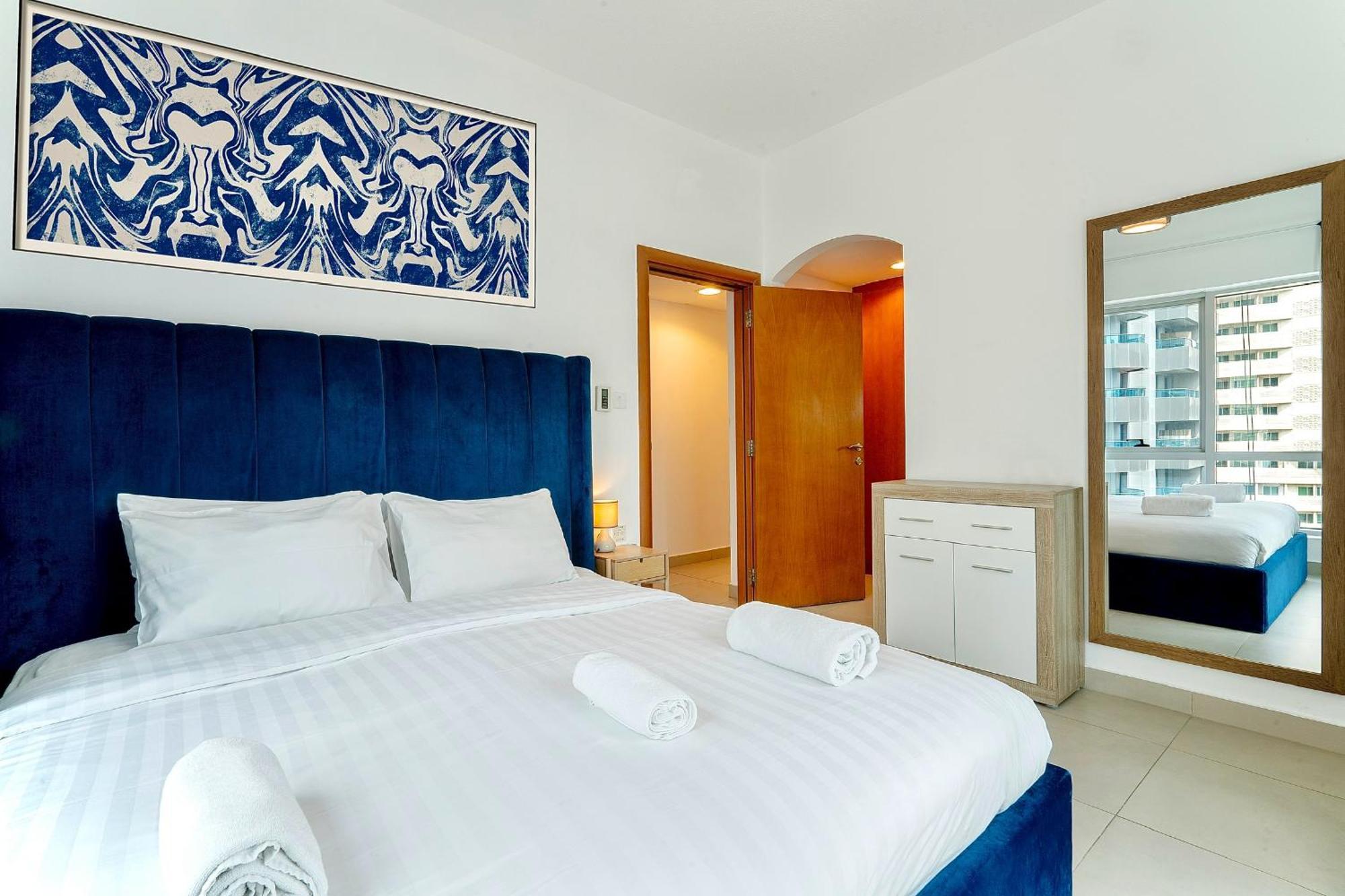 Near Metro & Tram 2bed Marina Close To Jbr! *