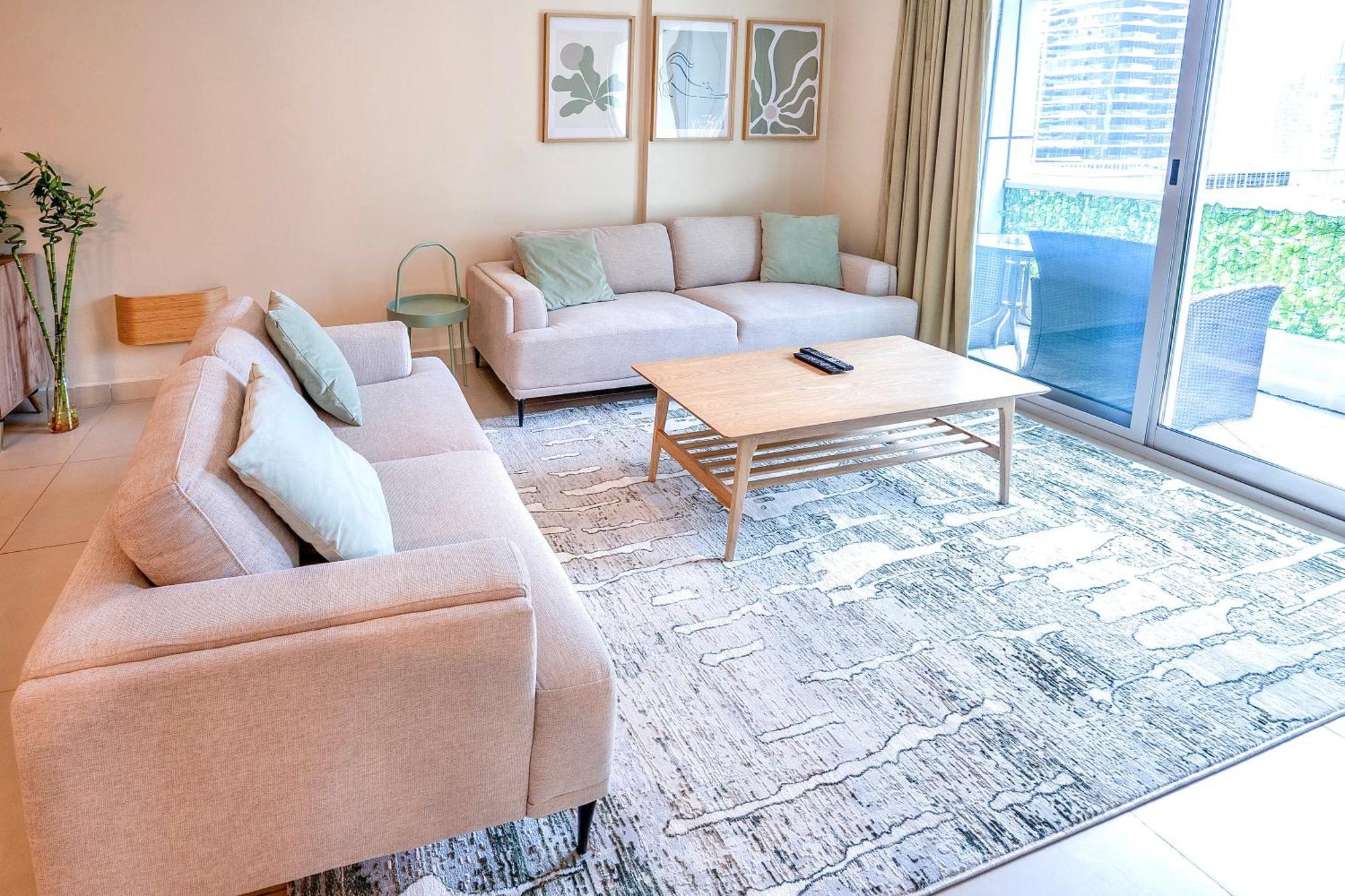 Near Metro & Tram 2bed Marina Close To Jbr!
